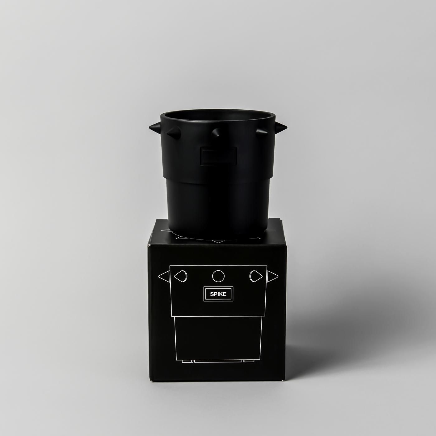 BOTANIZE PLA POT SPIKE   “Black”  φ12cm