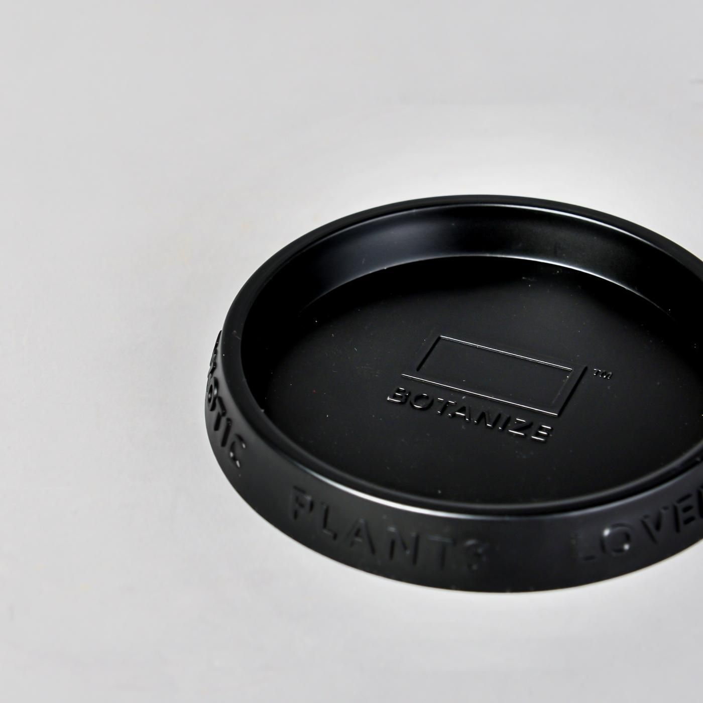 BOTANIZE PLA PLATE “Black” φ11.5cm