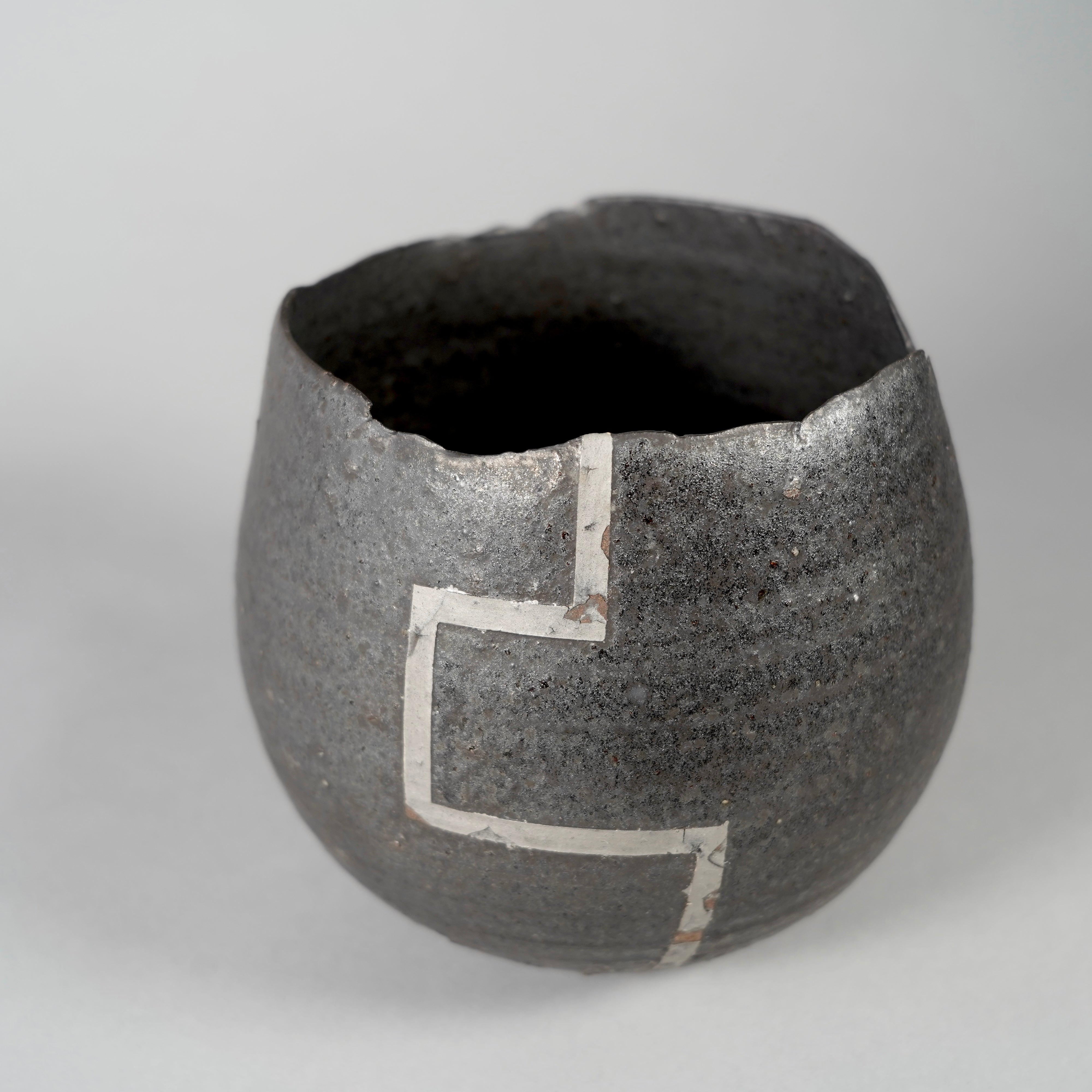 GOUJIN BOTANIZE 豪人窯 黒銀彩 GOUJIN BOTANIZE 豪人窯 黒銀彩 GOUJIN × BOTANIZE 〝黒銀彩〟