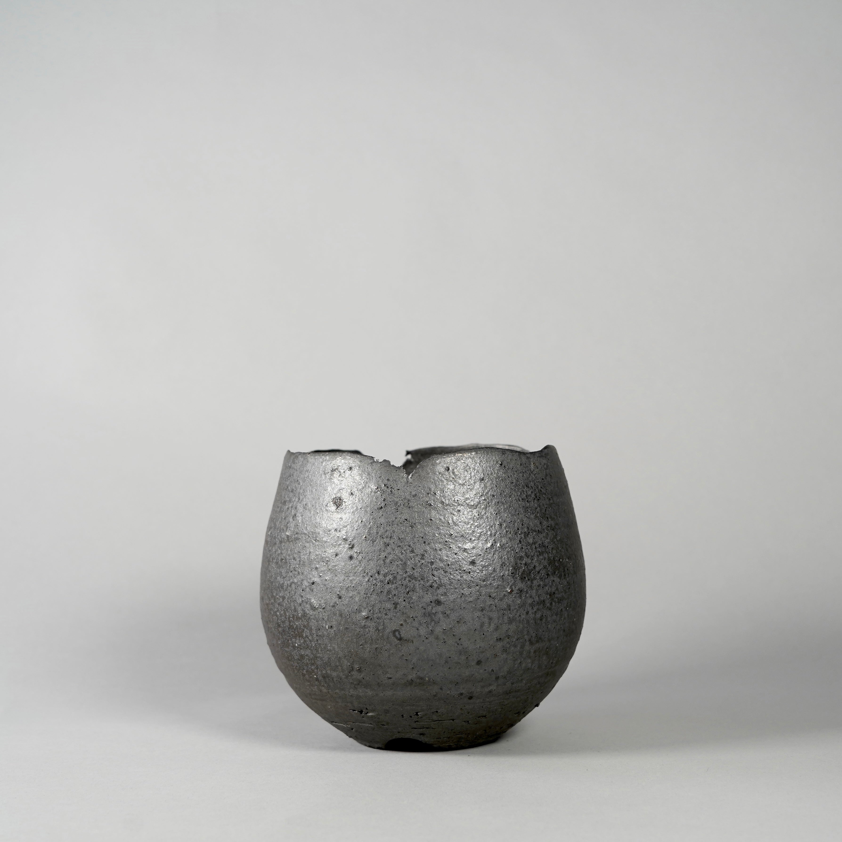 野村豪人　豪人窯 GOUJIN POT 野村豪人 (@goujin.plantsbase) • Instagram photos and videos