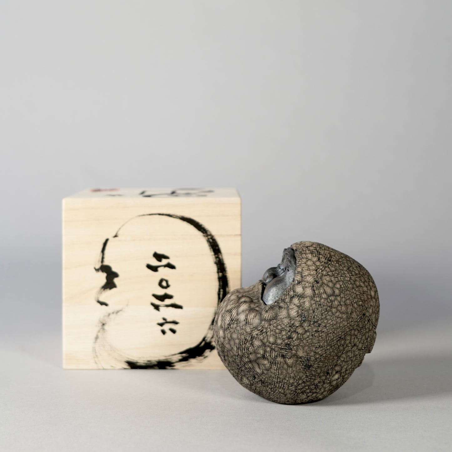 SAITO × BOTANIZE 〝DARUMA 2026〟