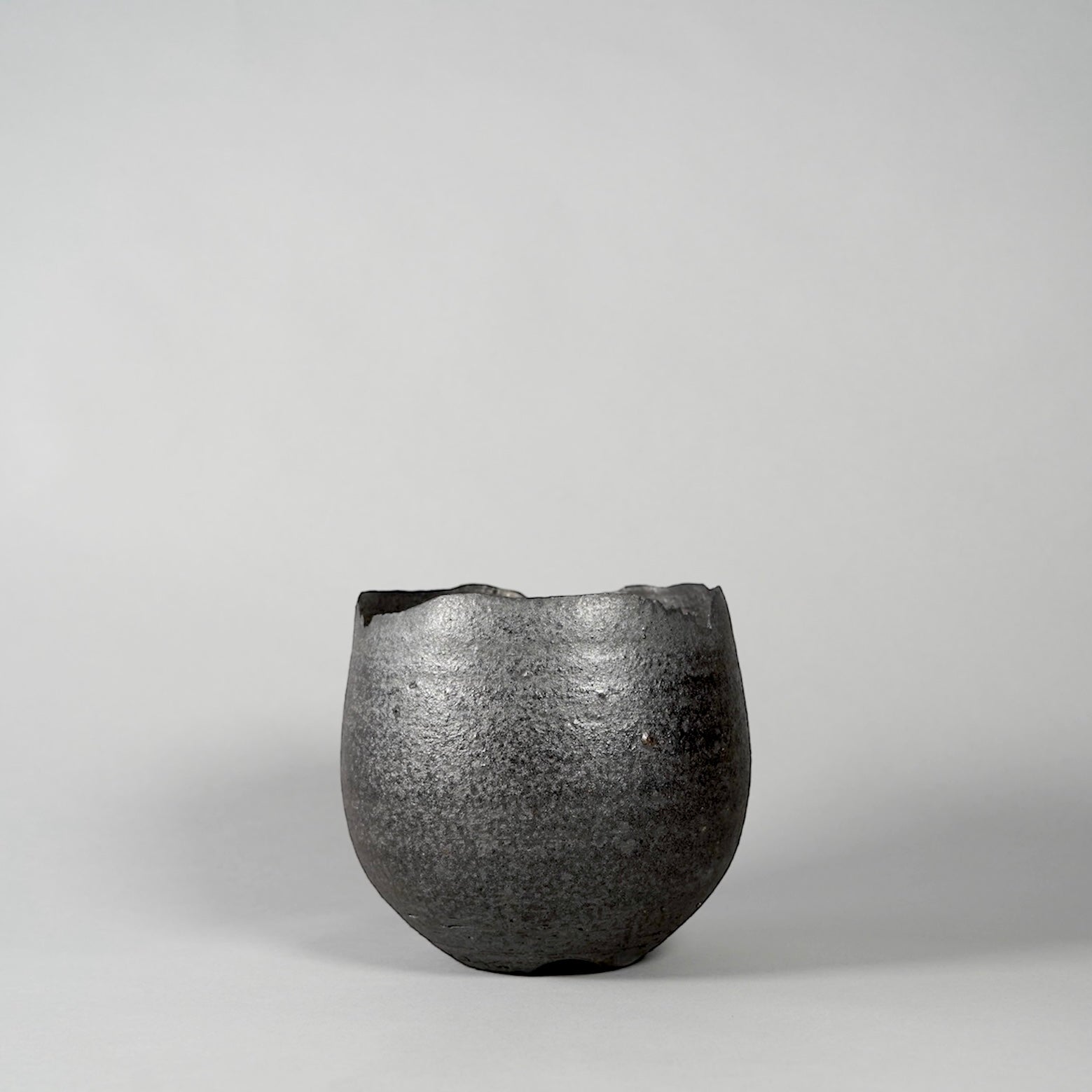 週末値下‼︎BOTANIZE GOUJIN新作「黒燻銀彩」浅鉢（新品、S） GOUJIN × BOTANIZE 〝黒燻銀彩〟E